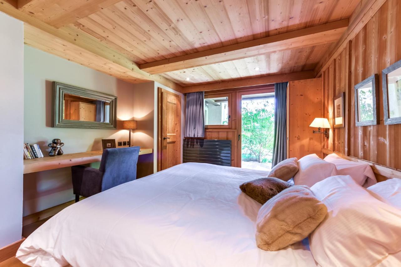 Noemie Chalet *